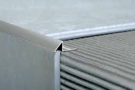 2861-ALUMINIO GUARD PRISMA 10mm X 2.5 CROMO BRILL