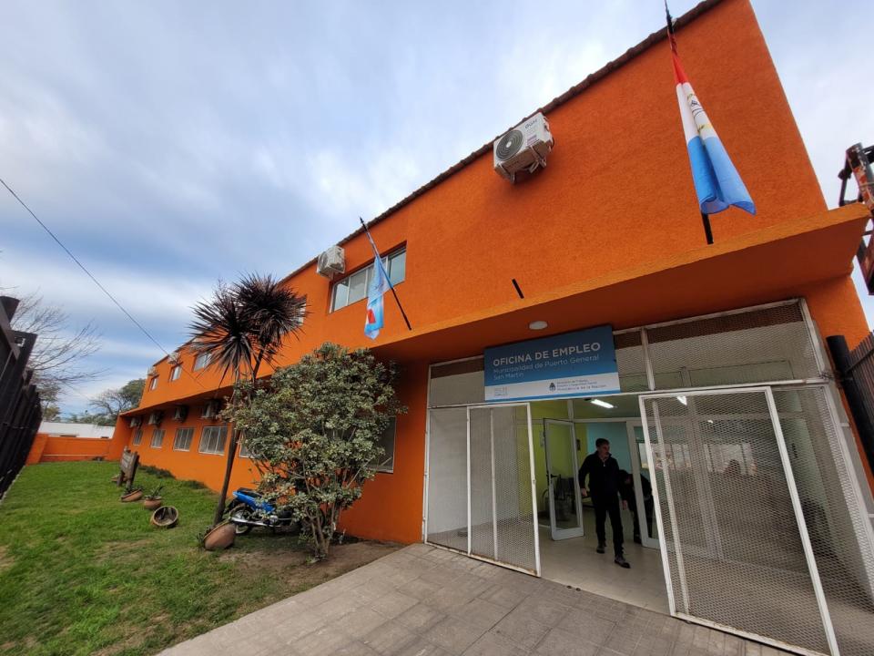 Centro de formación de la Municipalidad de Puerto San Martin.